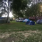 キャンプ場 Toparti *