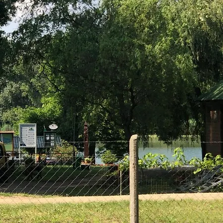 Toparti Parque de Campismo Tiszafüred