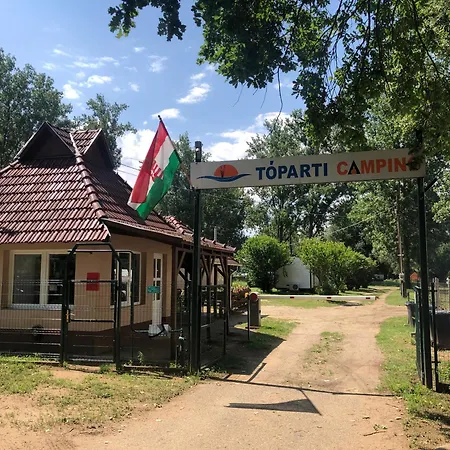 Toparti Parque de Campismo
